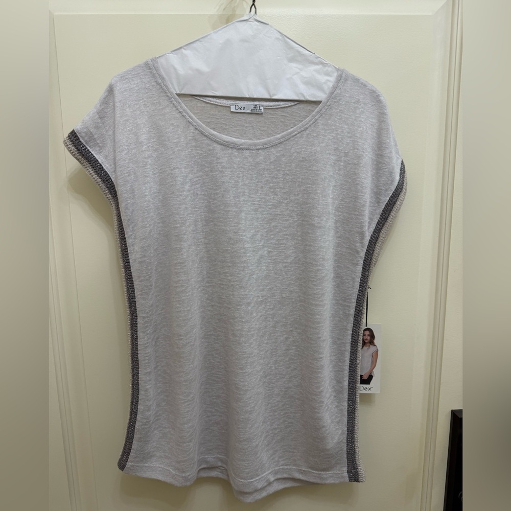 Dex Pale Grey Top with side accent US L